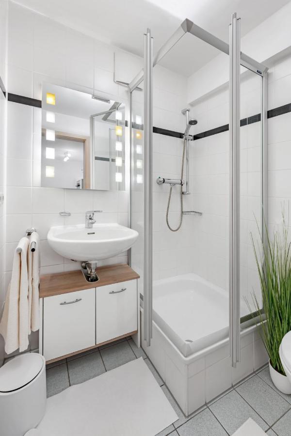 Zwei Zimmer Wohnung Im Stadtzentrum Mit Tiefgaragenplatz Münih Dış mekan fotoğraf